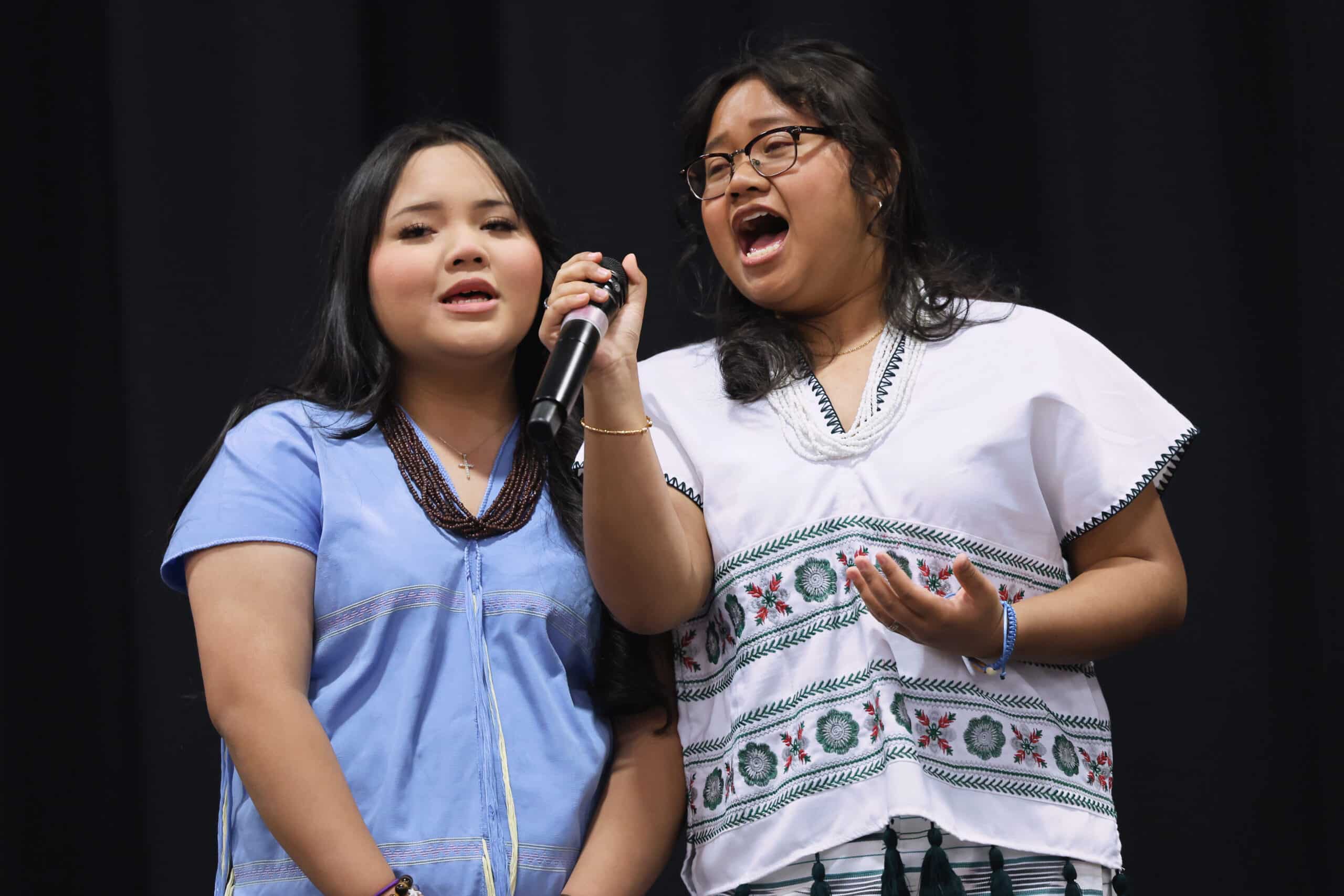 young singers at the V2040 IHF